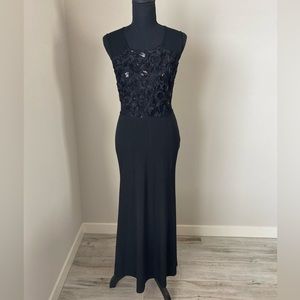Enfoucs Studio Long Black Rose Sequin Dress Size 4